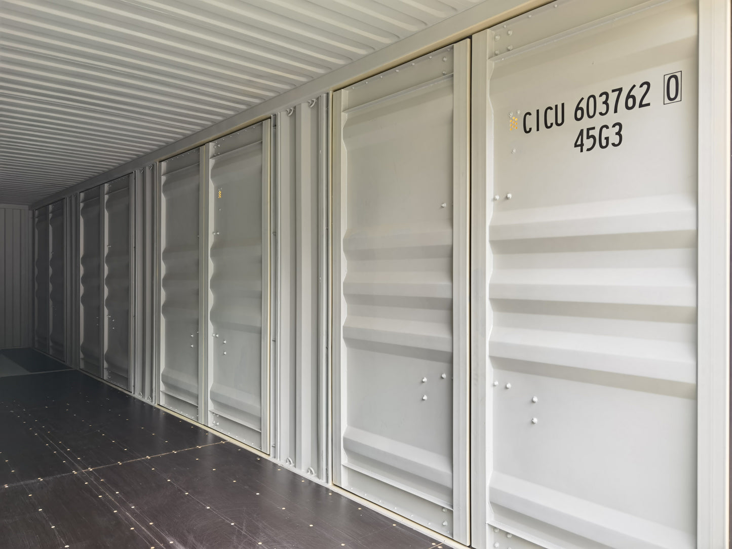 40ft high cube 4 door partition shipping container (New)